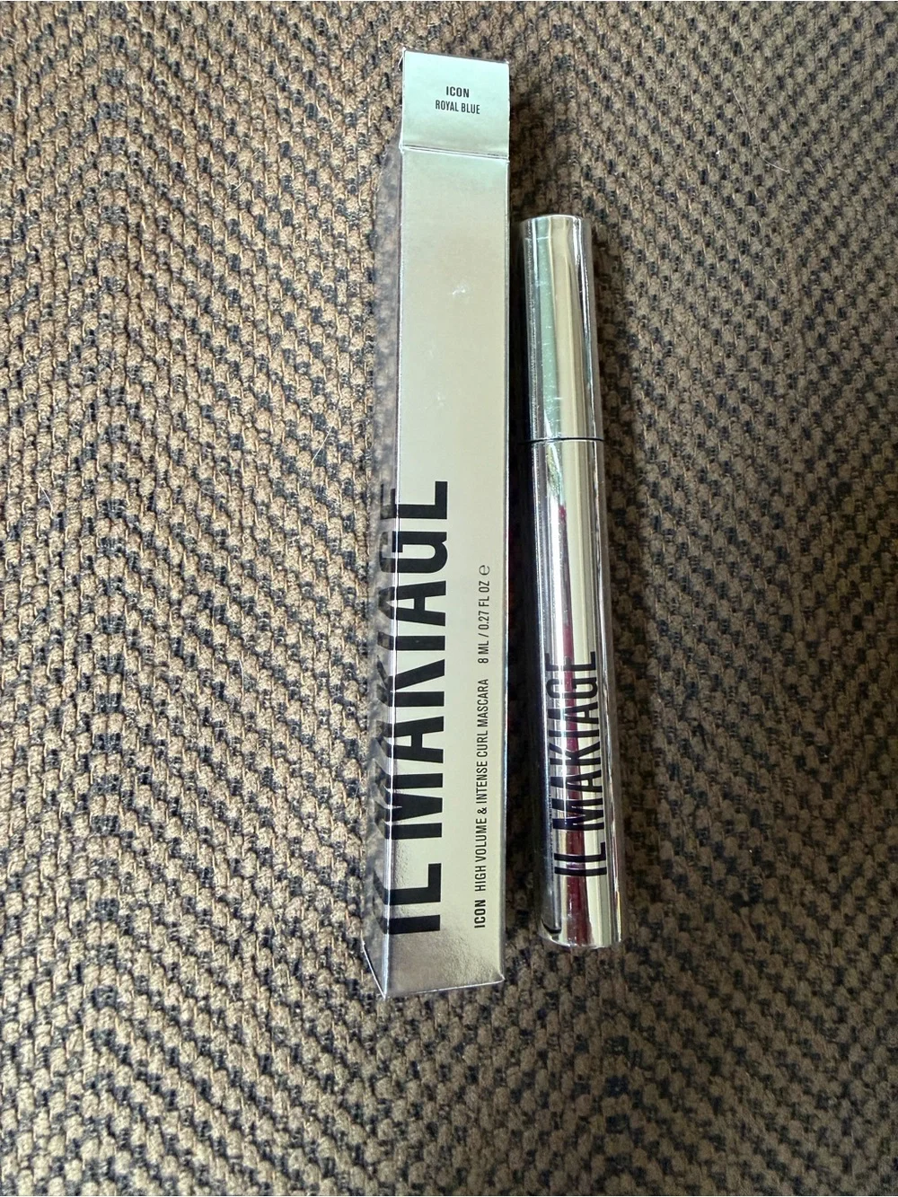 IL MAKIAGE Royal Blue Mascara, New In Box